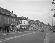 52014 Gezicht op de voorgevels van de panden Amsterdamsestraatweg 60- hoger te Utrecht uit het zuiden.